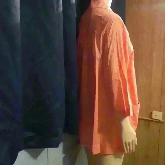 Meta Button Up Shirt, Uniform, Volunteers, Scrubs, Coat, or Jacket - Medium - Picture 4 of 14